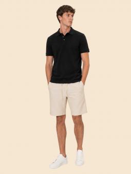 Bermudas de lino frescas